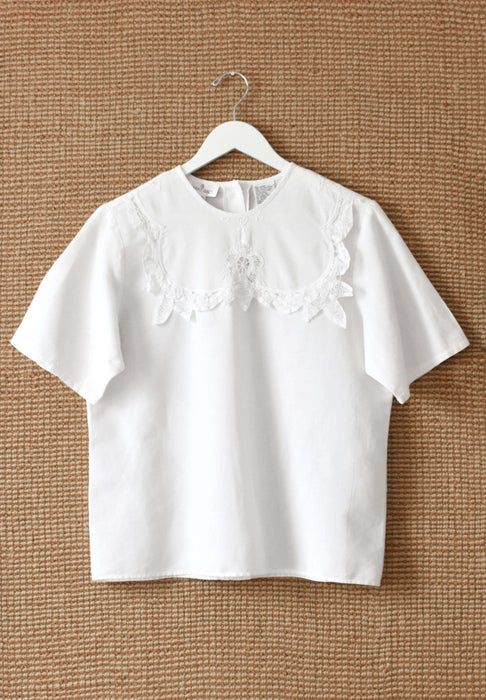 vintage white lace collar blouse (m)