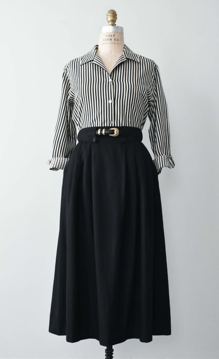 vintage black wool skirt (xs/s)
