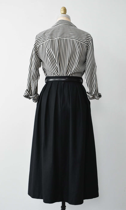vintage black wool skirt (xs/s)
