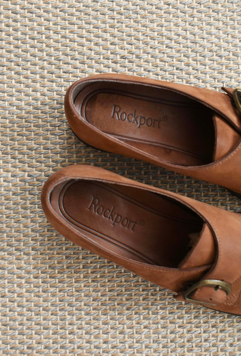 vintage sienna buckle shoes (7.5)