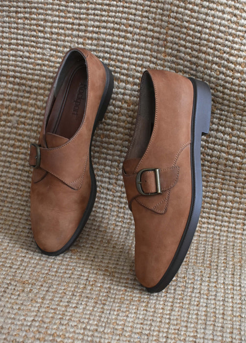 vintage sienna buckle shoes (7.5)