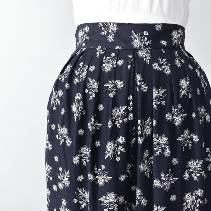 vintage navy botanical print pants (l)