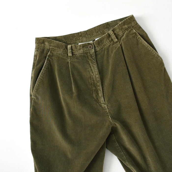 vintage olive corduroy trousers (m)