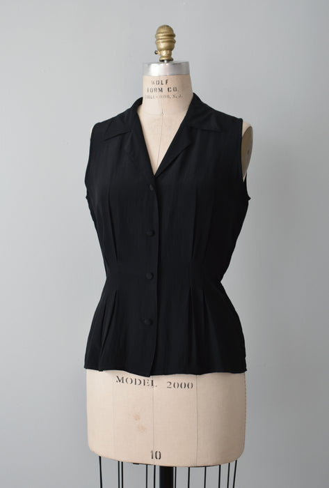 Sleeveless Silk Button Up (m)