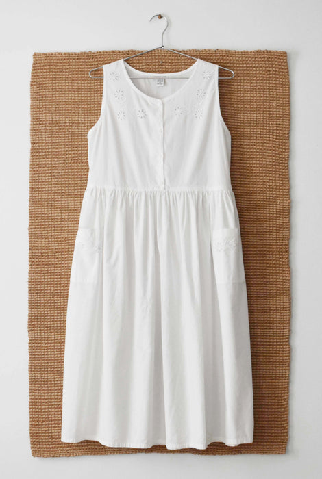 White Eyelet Cotton Dress (m)