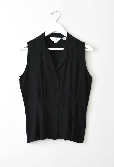 Sleeveless Silk Button Up (m)